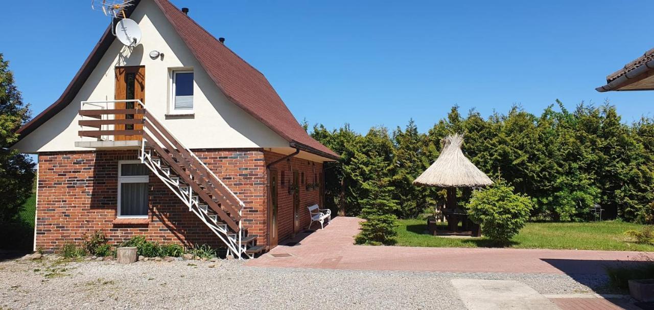 Pensjonacik Ewa Bed & Breakfast Darlowo Exterior photo