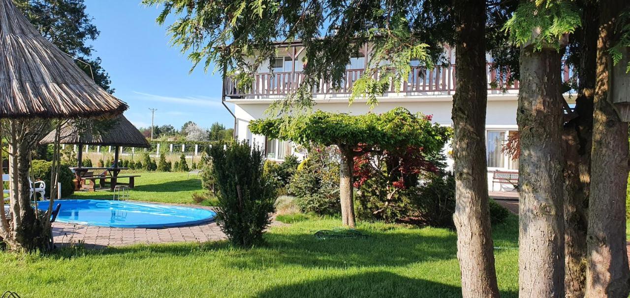 Pensjonacik Ewa Bed & Breakfast Darlowo Exterior photo
